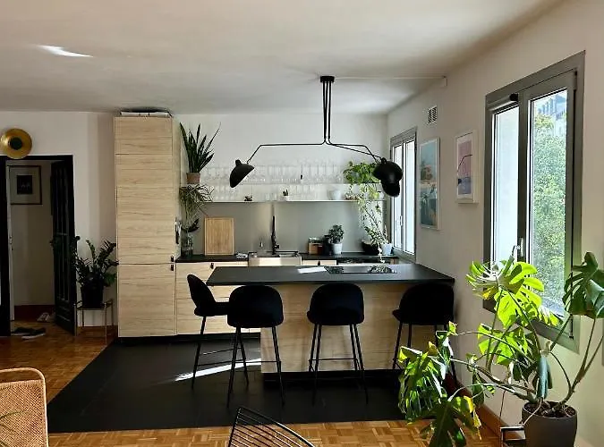 Superbe Appartement Au Porte De Paris Et Du Salon Des Expositions